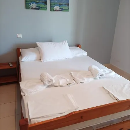 Fallias Πανσιόν