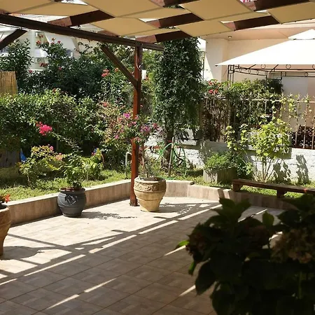 Guest house Fallias *