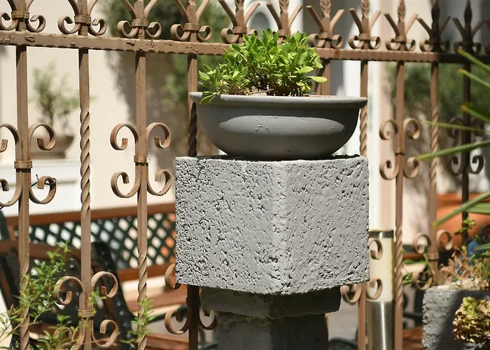 Fallias Guest house 3*